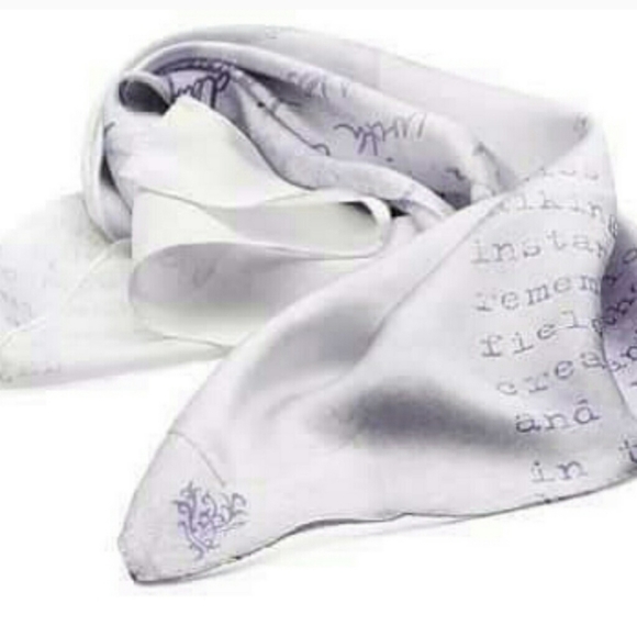 Younique  scarf - Picture 1 of 4